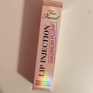Too Faced Maximum Plump